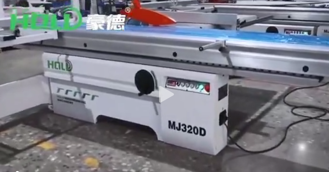 Sliding table saw